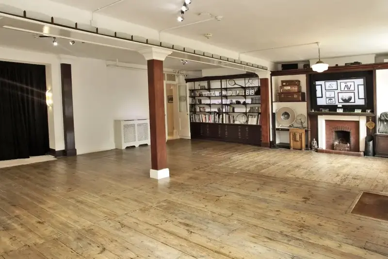 The Creative Angel Home in East London